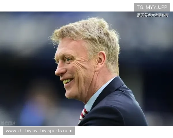 李铁在英超效力期间穿着的足球鞋品牌介绍